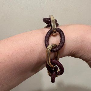 WHITE HOUSE BLACK MARKET  BROWN LEATHER AND GOLD LINK BRACELET  GREAT CONDITION